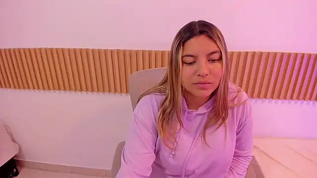 OliviaSweett online show from June 19, 6:23 pm