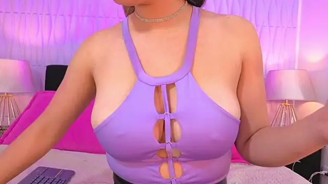 LilaRoussexx online show from November 20, 5:01 pm