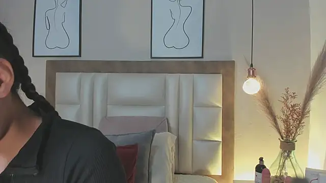 LunaAspen  online show from November 5, 5:46 pm