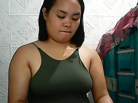 CreamyPussy4uxx online show from February 27, 1:44 pm