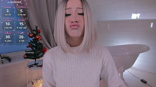 Necucub online show from December 17, 2:39 am