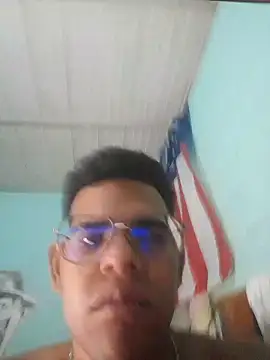 Snapshot of Bigtiti01 chatting on October 3, 3:14 am Bigtiti01 online show from October 3, 3:14 am