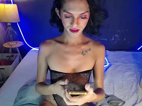 Snapshot of hot_tsmicah chatting on December 3, 1:35 am hot tsmicah online show from December 3, 1:35 am