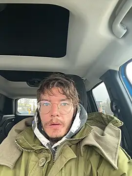 Snapshot of Hungboxer69 chatting on October 31, 9:05 pm Hungboxer69 online show from October 31, 9:05 pm