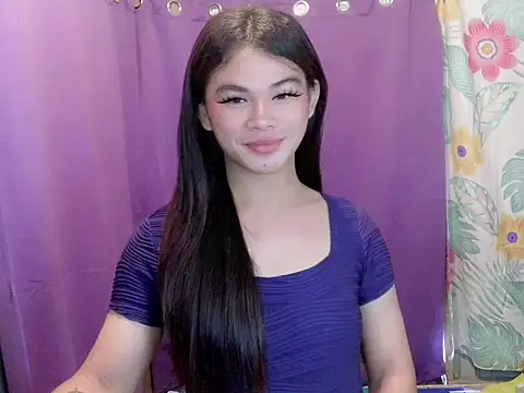 Snapshot of caramiya chatting on June 14, 11:51 pm caramiya online show from June 14, 11:51 pm