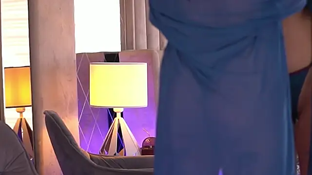 FrancescaDante online show from October 1, 6:08 am