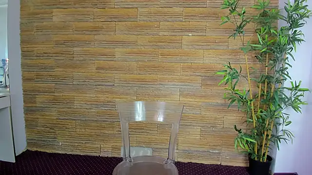 Snapshot of Cupcake_Izzy chatting on November 4, 5:50 am Cupcake Izzy online show from November 4, 5:50 am