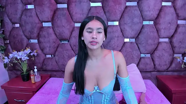 Snapshot of Miaa_Davis_ chatting on November 21, 3:05 am Miaa Davis online show from November 21, 3:05 am