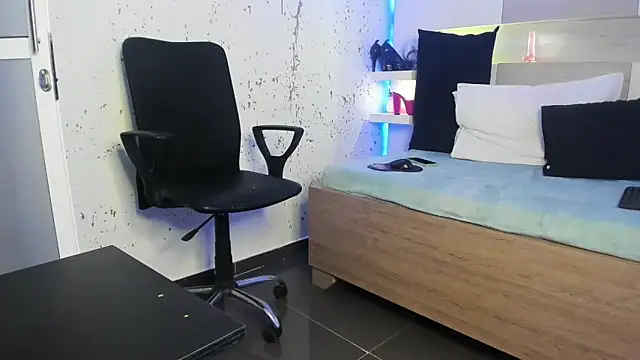 JaddeWalker online show from March 2, 11:17 am