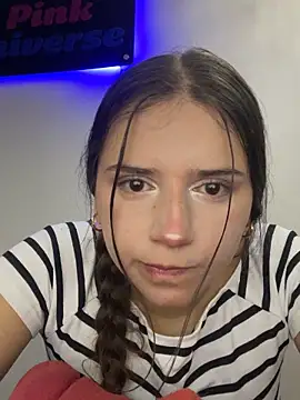 Snapshot of LilithAbril chatting on November 20, 5:07 am LilithAbril online show from November 20, 5:07 am