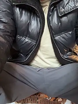 Snapshot of Michel_huge chatting on January 17, 7:24 am Michel huge online show from January 17, 7:24 am