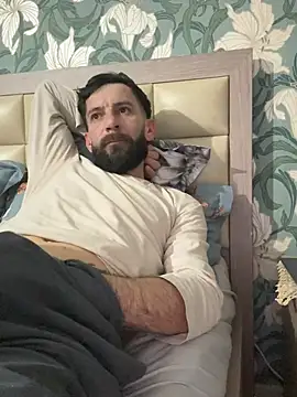 Snapshot of Michel_huge chatting on February 12, 6:03 pm Michel huge online show from February 12, 6:03 pm