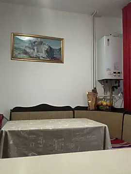 Snapshot of Michel_huge chatting on March 1, 5:09 am Michel huge online show from March 1, 5:09 am