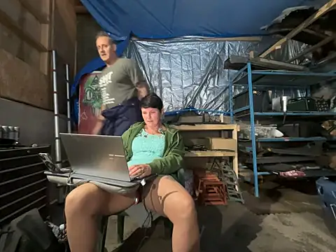 backdoorgalore4you online show from May 21, 9:05 am