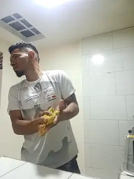 Snapshot of MI_GERALD chatting on September 15, 4:07 pm MI GERALD online show from September 15, 4:07 pm