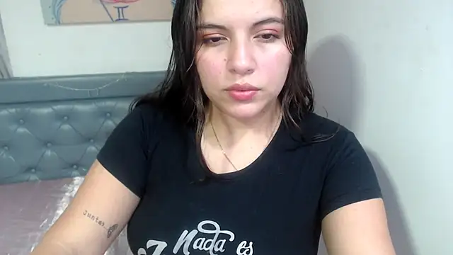 Snapshot of sarah_aguilar chatting on October 18, 6:08 pm sarah aguilar online show from October 18, 6:08 pm