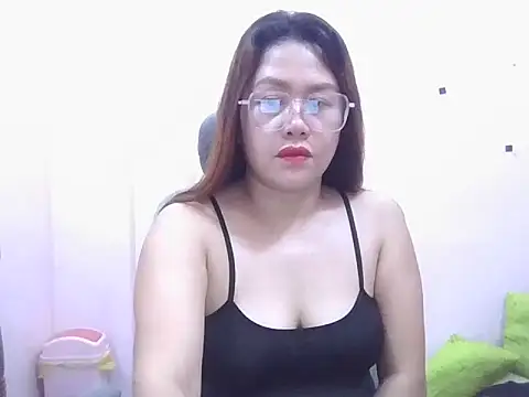 WildPussy4uxx online show from November 25, 5:07 am