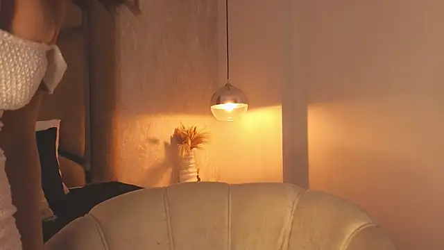 scarlethlux online show from December 20, 12:07 am