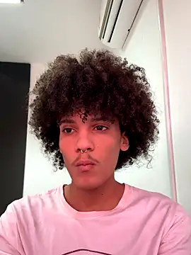 Max Rain online show from November 1, 7:16 pm