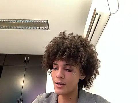 Max Rain online show from April 21, 12:11 pm