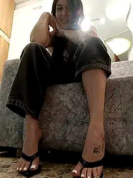 Snapshot of Ammberly__Adam23 chatting on October 13, 5:24 pm Ammberly Adam23 online show from October 13, 5:24 pm