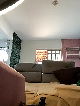 Snapshot of Chloe_Leaozinho chatting on November 7, 5:46 pm Chloe Leaozinho online show from November 7, 5:46 pm