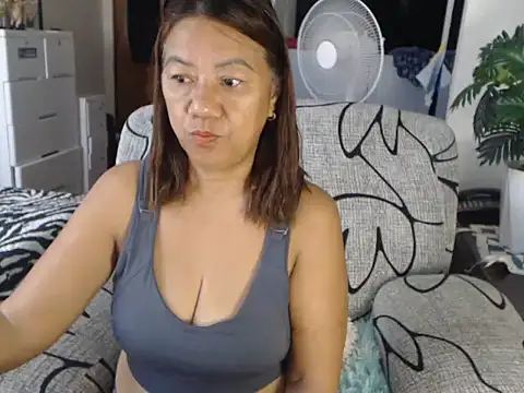 Snapshot of Asian-mature69 chatting on June 26, 9:52 pm Asian-mature69 online show from June 26, 9:52 pm