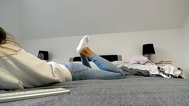 ArabianMalikah online show from October 23, 7:51 am