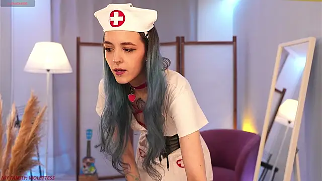 violetesa online show from November 20, 11:32 am