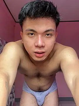 Snapshot of JerichoGutierez chatting on July 1, 4:58 am JerichoGutierez online show from July 1, 4:58 am