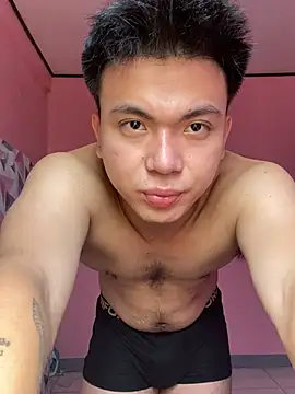 Snapshot of JerichoGutierez chatting on July 7, 4:15 am JerichoGutierez online show from July 7, 4:15 am
