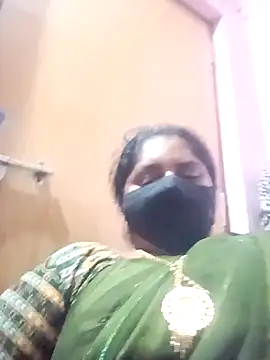 Jessi 25 online show from April 22, 5:25 pm