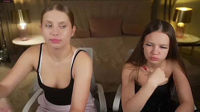 Snapshot of Claire_Dreams chatting on October 1, 6:36 pm Claire Dreams online show from October 1, 6:36 pm