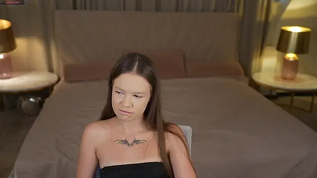 Snapshot of Claire_Dreams chatting on October 8, 2:25 pm Claire Dreams online show from October 8, 2:25 pm