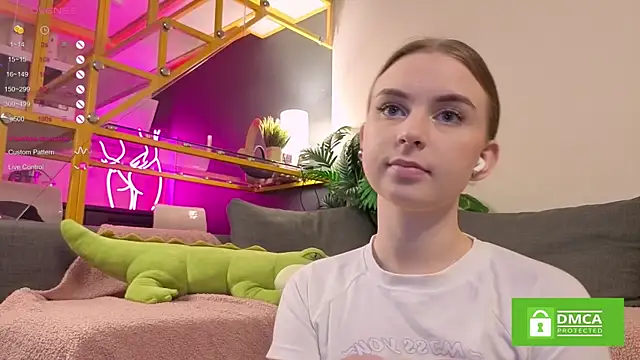 FlexiPixie online show from November 13, 5:50 am