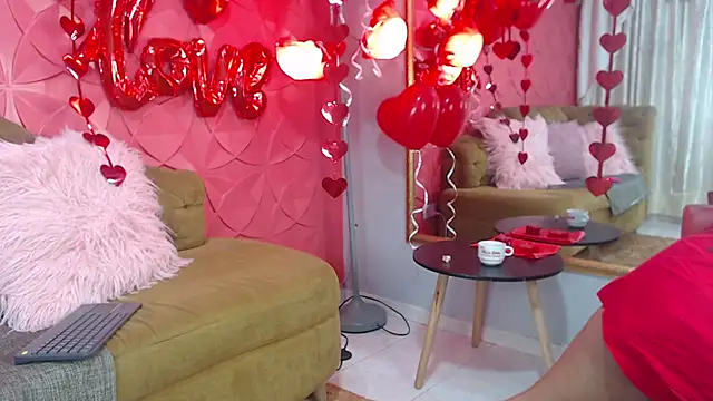 Snapshot of SailonTeen chatting on February 15, 3:39 pm SailonTeen online show from February 15, 3:39 pm