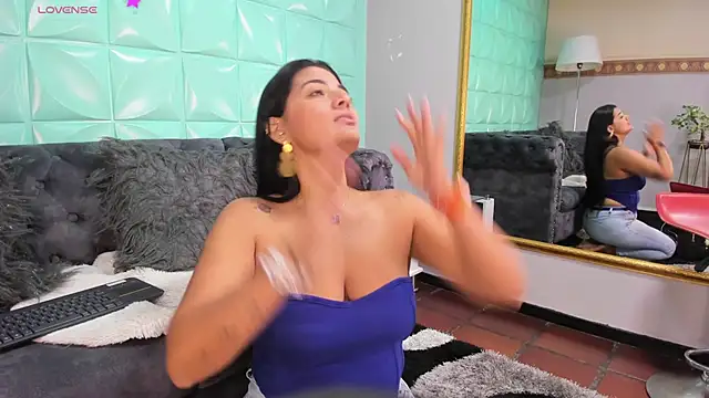 Snapshot of SailonTeen chatting on November 28, 9:06 pm SailonTeen online show from November 28, 9:06 pm