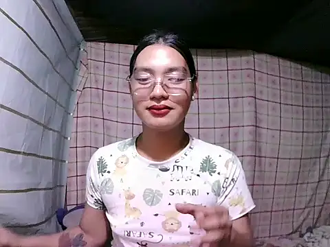 Snapshot of asian_janella chatting on April 25, 2:14 pm asian janella online show from April 25, 2:14 pm