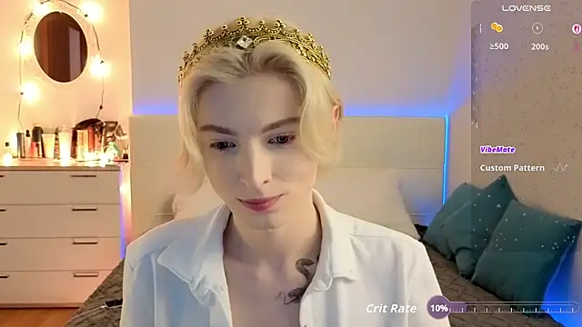 fiachand online show from April 8, 1:11 pm