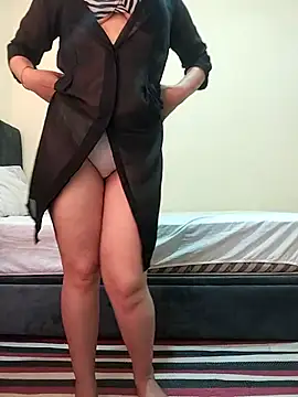 Snapshot of Jouri69-sexi chatting on May 8, 9:58 am Jouri69-sexi online show from May 8, 9:58 am