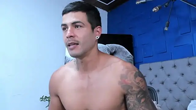 andres-clark92 online show from September 30, 6:13 pm