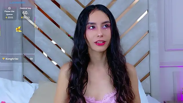 Sarah-Grace online show from November 11, 2:55 am