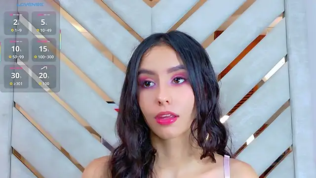 Sarah-Grace online show from January 7, 1:08 am