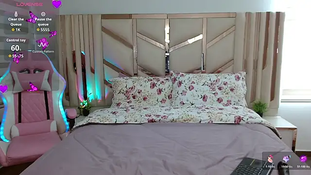 violett star1 online show from March 27, 1:11 pm