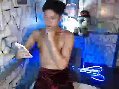 darryl hugecok online show from December 3, 2:48 pm