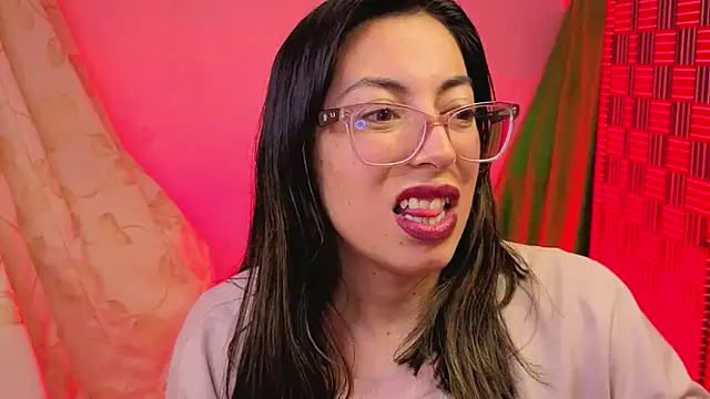 Miranda sexlove  online show from December 20, 7:37 am