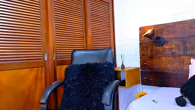 ALANNFERRER online show from October 23, 9:52 am