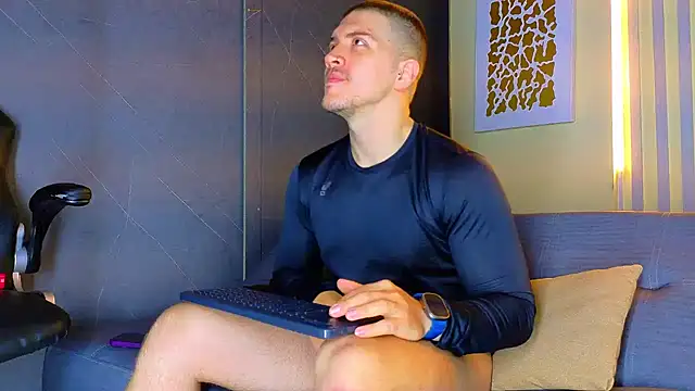 ALANNFERRER online show from June 21, 10:29 am