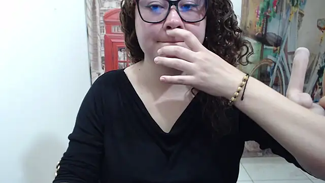 greeneyes nurse online show from December 18, 6:25 pm