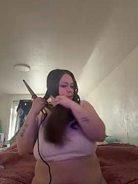 mommyxxmilkerxx online show from June 6, 4:23 pm